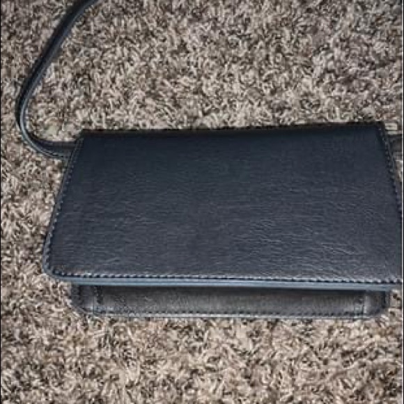 Purse - Picture 2 of 3